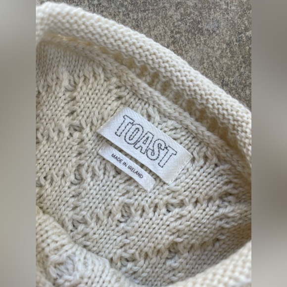 Toast Sweater 100% Wool Ireland Sleeveless Cable Knit Side Slits L - Picture 5 of 8